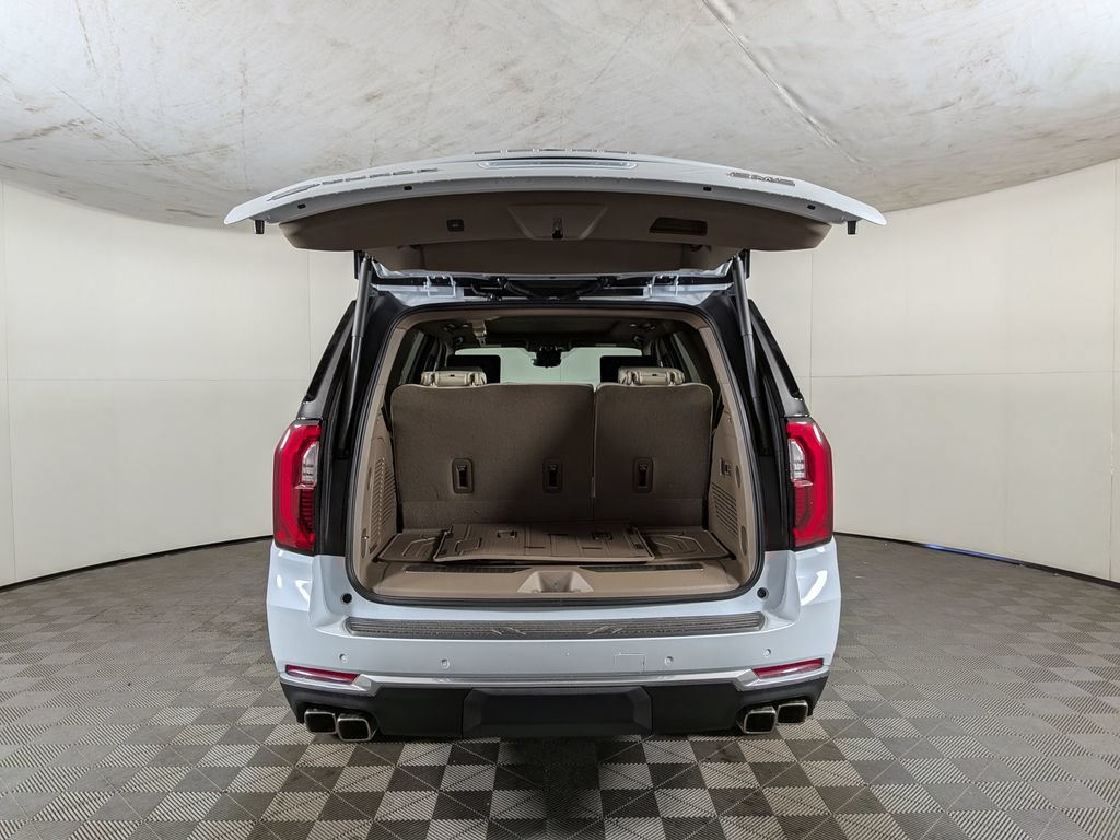 New 2026 GMC Yukon Denali AWD/4WD image 9