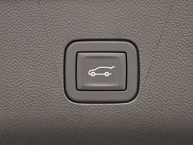 Used 2025 GMC Yukon XL Elevation AWD/4WD image 31