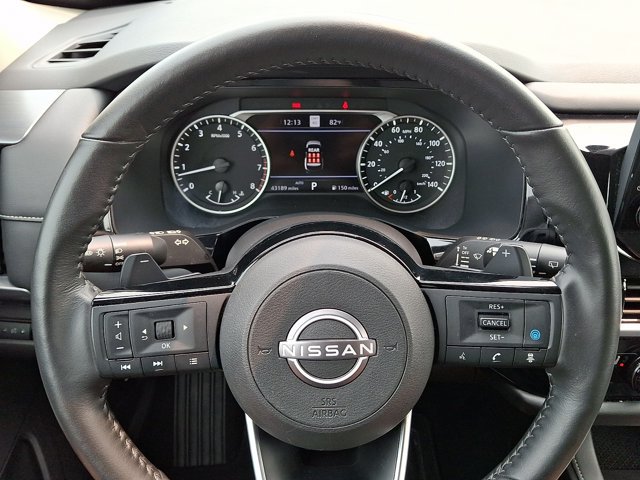 Used 2025 Nissan Pathfinder SL AWD/4WD image 19