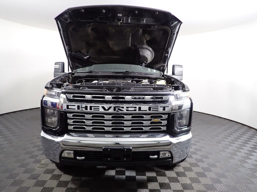 Used 2023 Chevrolet Silverado 2500 LT image 5