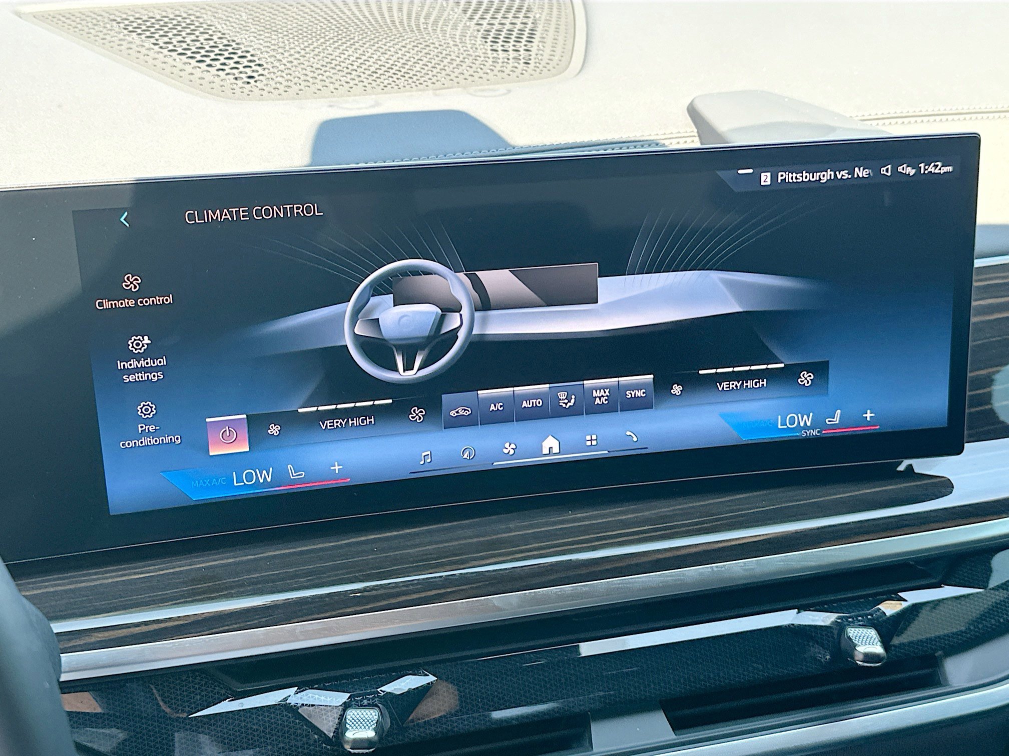 Used 2026 BMW X5 xDrive40i w/ Executive Package image 16