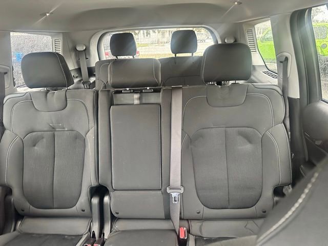 Used 2021 Jeep Grand Cherokee L Laredo w/ Luxury Tech Group I image 22