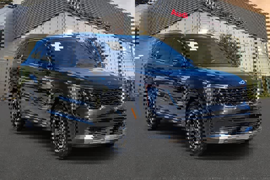 Used 2025 Kia Sorento SX Prestige image 5