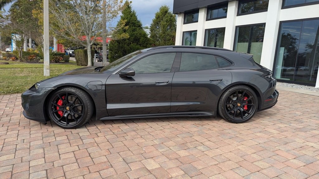 Used 2024 Porsche Taycan GTS w/ Premium Package image 4