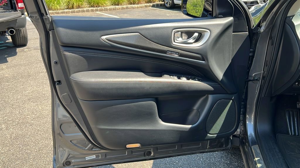 Used 2020 INFINITI QX60 Luxe w/ Essential Package image 20