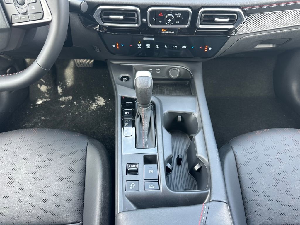 New 2026 Nissan Sentra SR w/ SR Premium Package FWD image 28