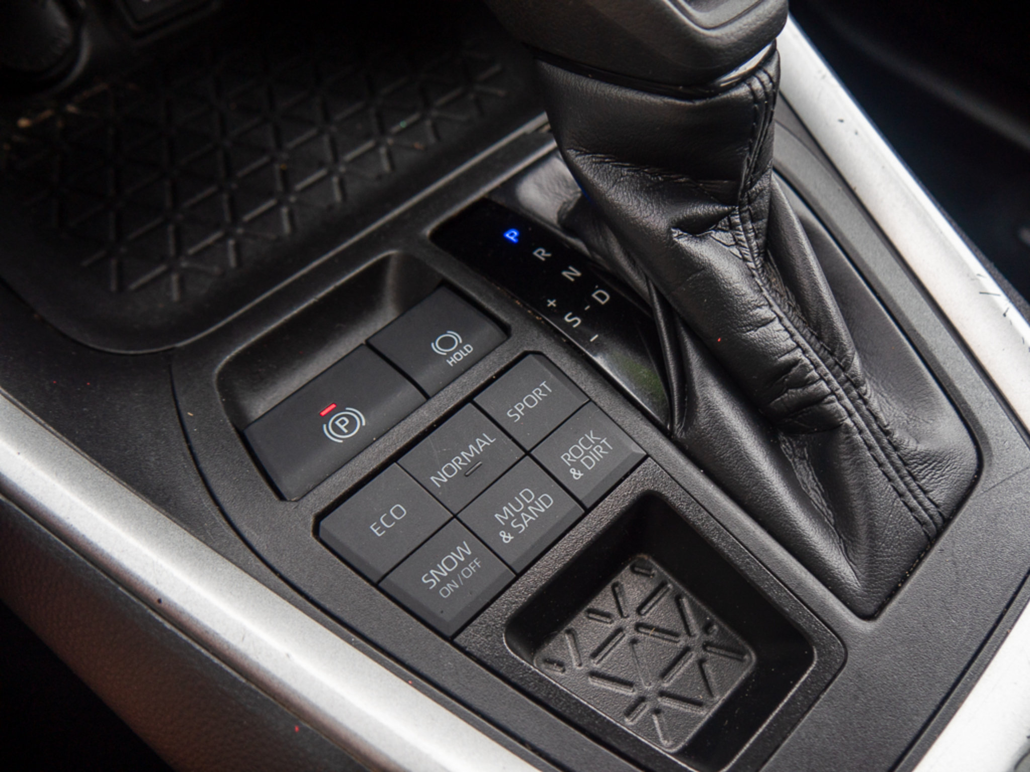 Used 2023 Toyota RAV4 XLE AWD/4WD image 23
