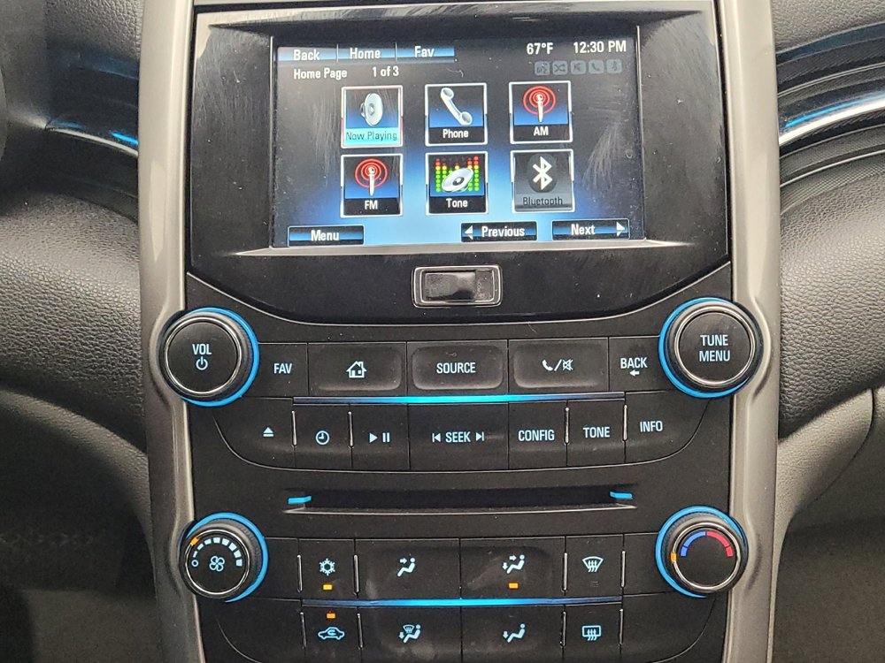 Used 2015 Chevrolet Malibu LT w/ Power Convenience Package image 25