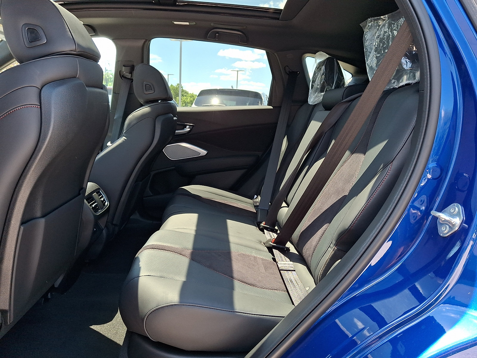 New 2026 Acura RDX w/ Advance Package AWD/4WD image 6
