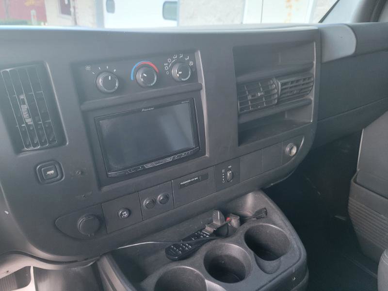 Used 2011 Chevrolet Express 1500 AWD image 29