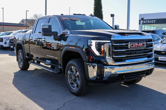 New 2026 GMC Sierra 3500 SLT w/ SLT Premium Package image 1