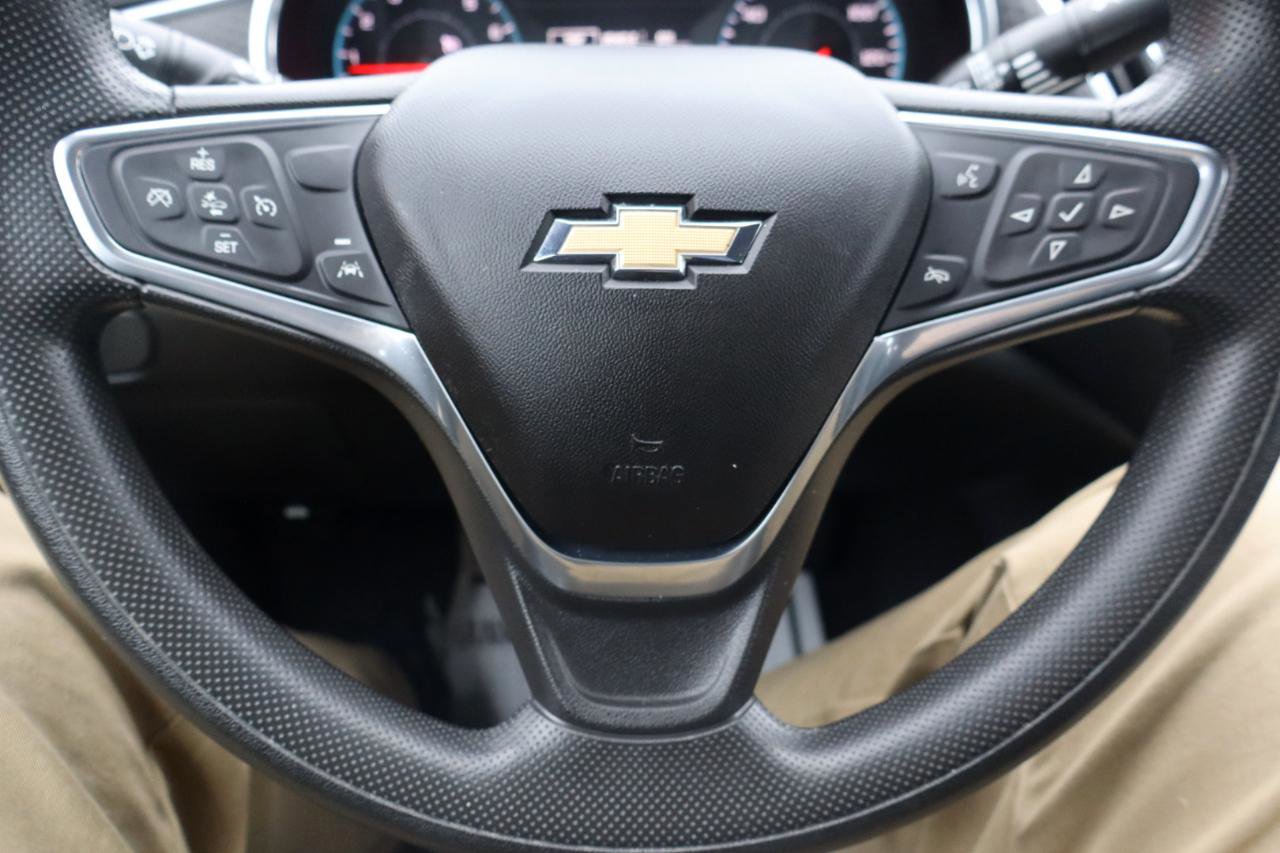 Used 2019 Chevrolet Malibu LT w/ Driver Confidence Package II image 16