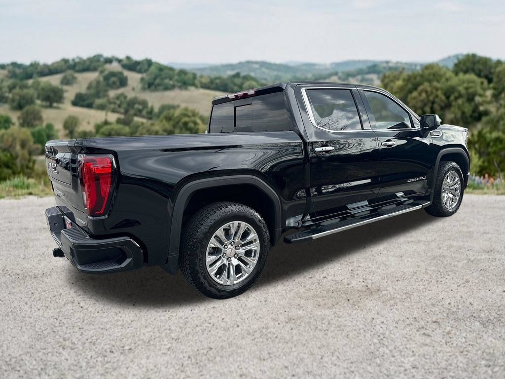 Used 2025 GMC Sierra 1500 Denali w/ Technology Package AWD/4WD image 9