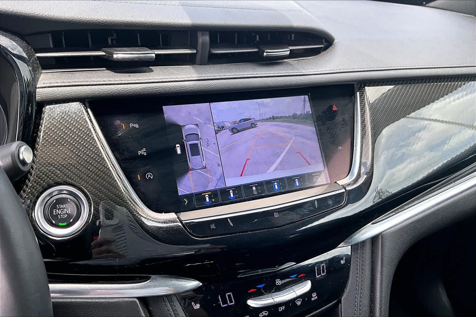 Used 2020 Cadillac XT6 Sport AWD/4WD image 23
