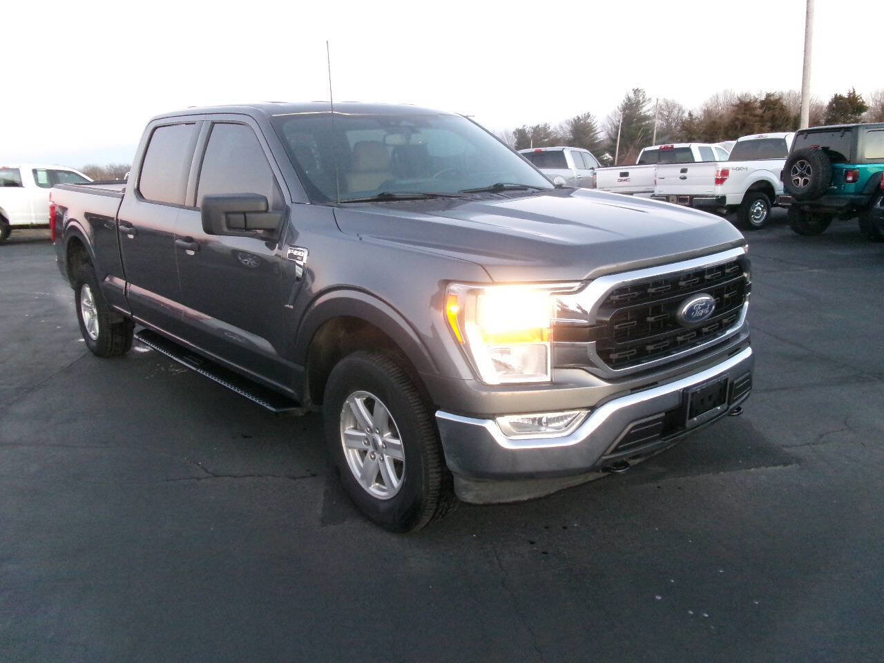 Used 2022 Ford F150 XLT w/ Equipment Group 301A Mid image 4