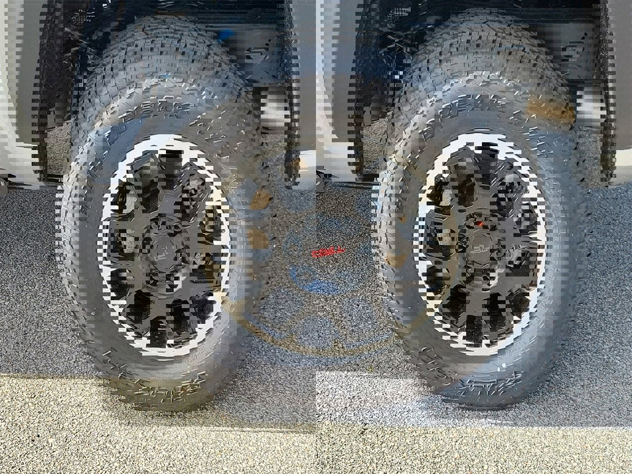 New 2025 Toyota Tacoma TRD Off-Road image 5