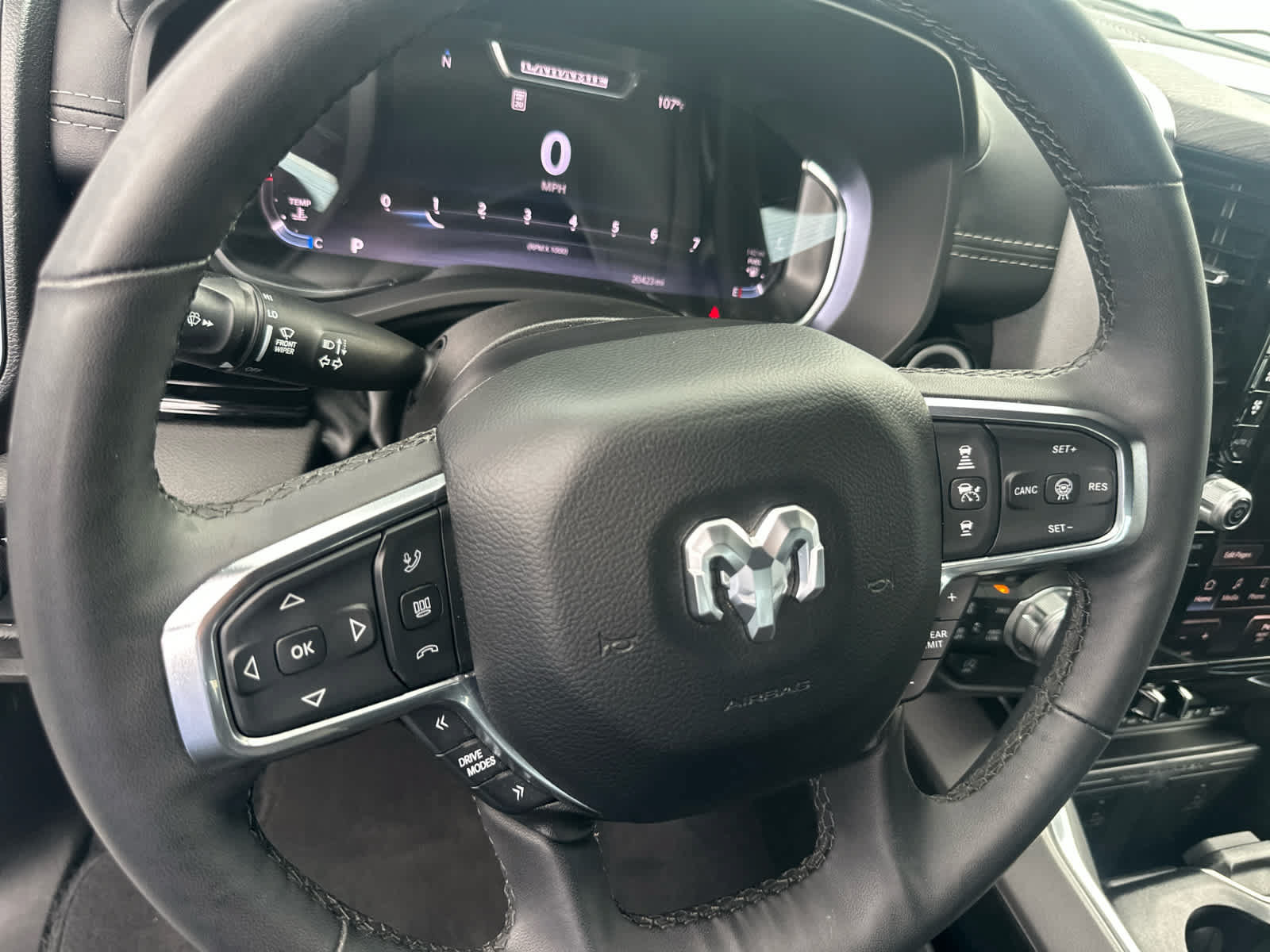 Used 2025 RAM 1500 Laramie w/ Advanced Safety Group II AWD/4WD image 21