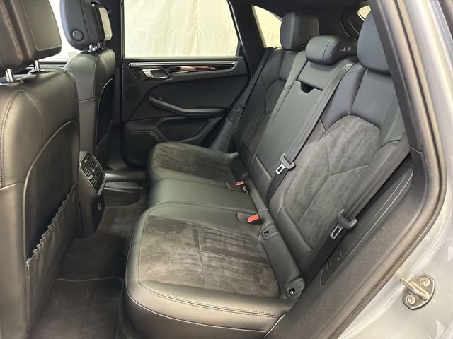 Used 2021 Porsche Macan S image 13