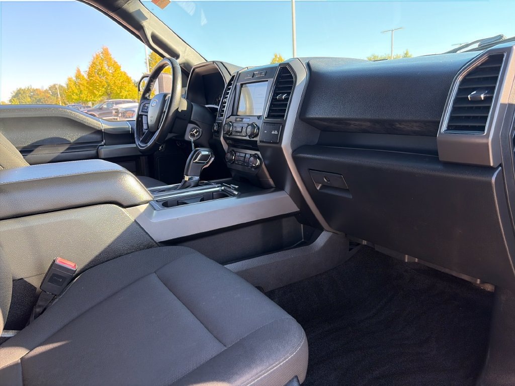 Used 2018 Ford F150 XLT w/ Equipment Group 302A Luxury AWD/4WD image 13