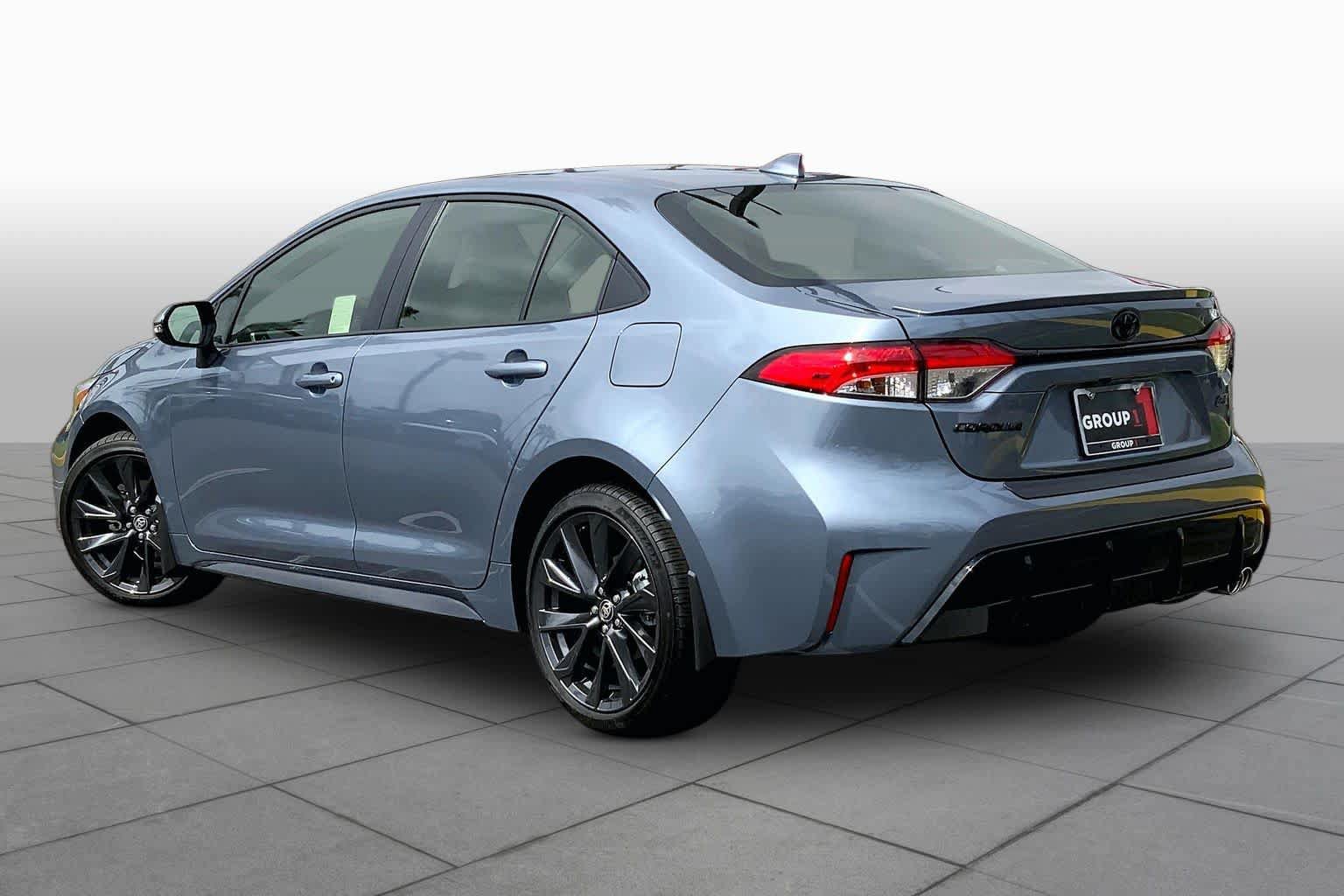 Used 2026 Toyota Corolla SE FWD image 11