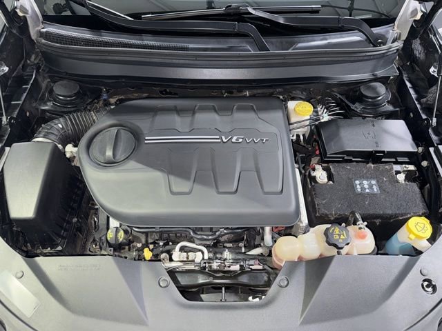 Used 2020 Jeep Cherokee Limited image 8