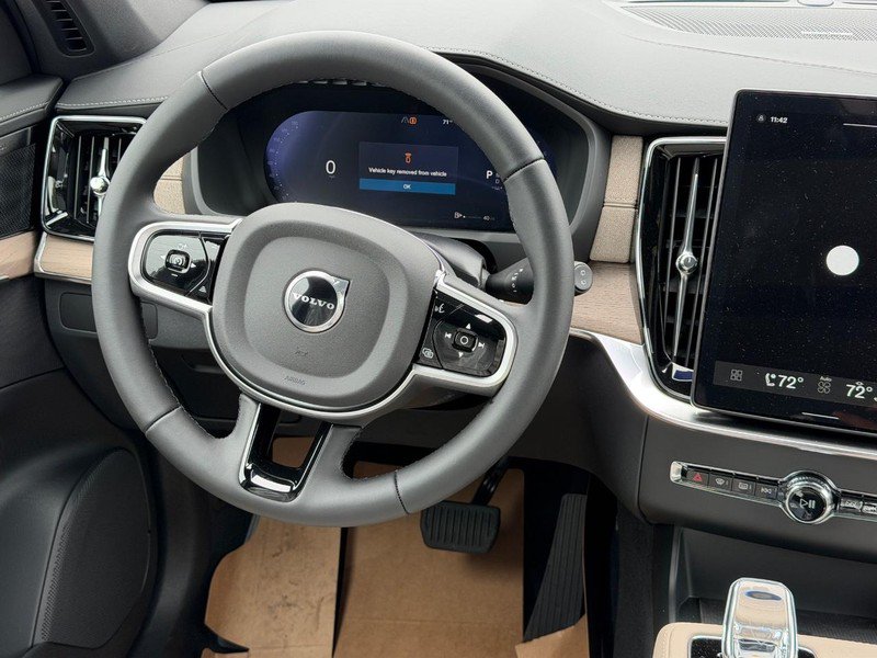 New 2026 Volvo XC90 B6 Plus w/ Protection Package AWD/4WD image 6