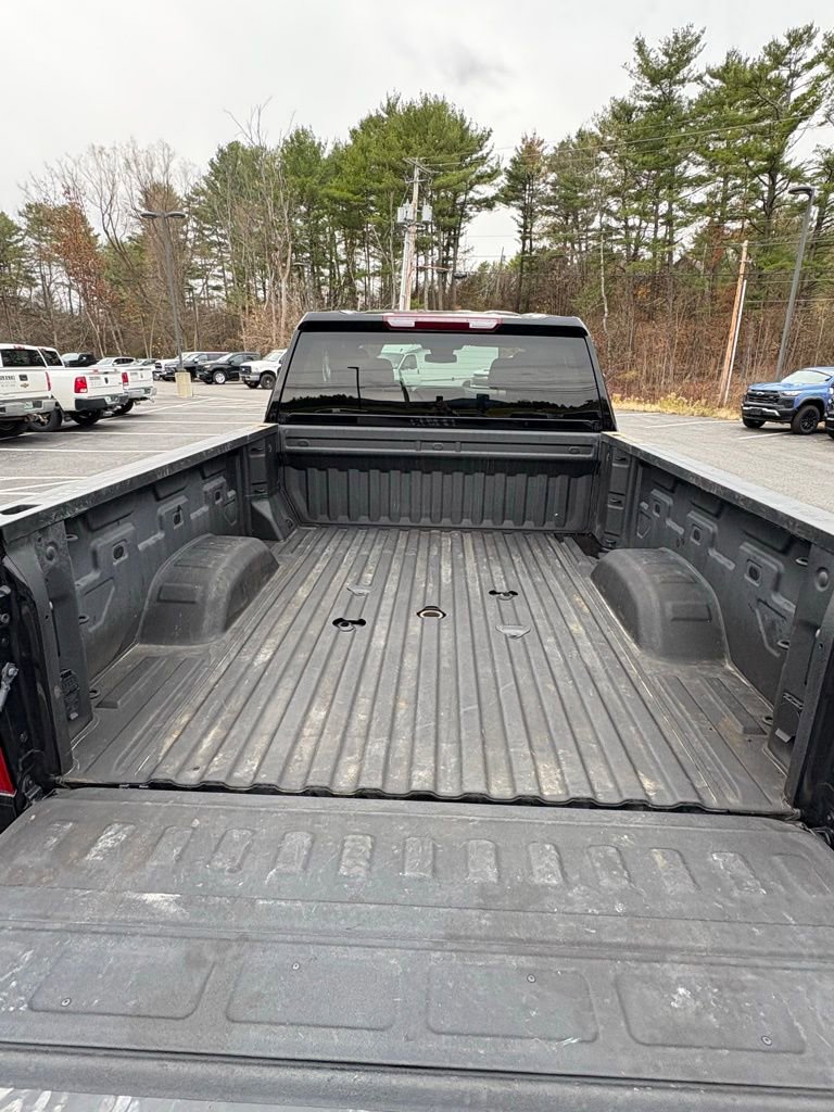 Used 2025 Chevrolet Silverado 2500 Custom w/ Custom Convenience Package image 5
