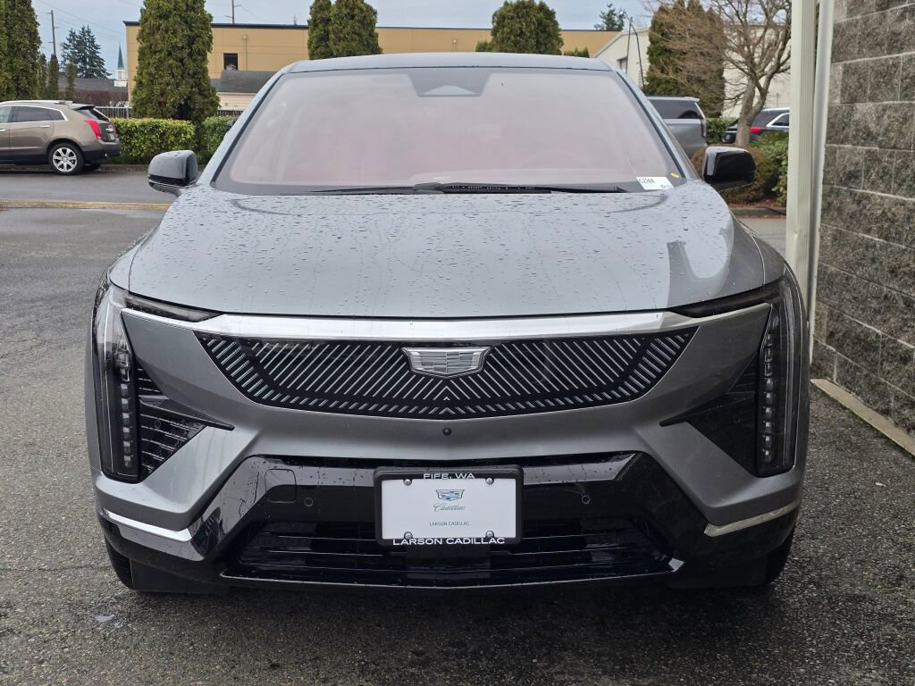 New 2026 Cadillac Optiq Luxury 2 image 12