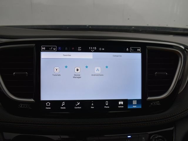 New 2026 Chrysler Pacifica Pinnacle w/ Trailer Tow Group AWD/4WD image 25