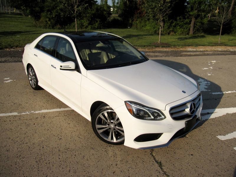 Used 2016 Mercedes-Benz E 350 4MATIC Sedan w/ Premium Package image 2
