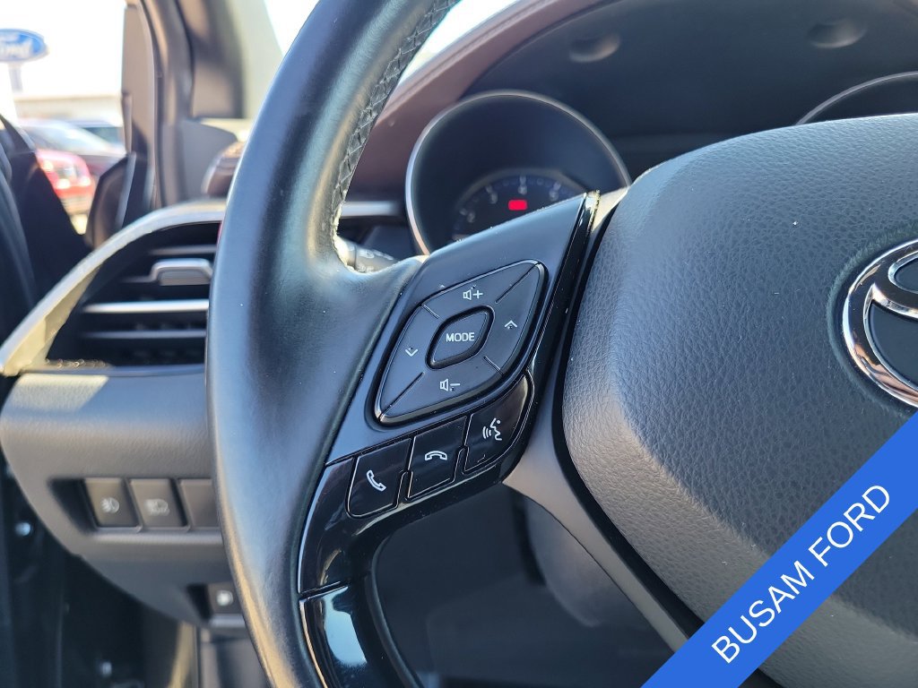 Used 2019 Toyota C-HR Limited FWD image 19