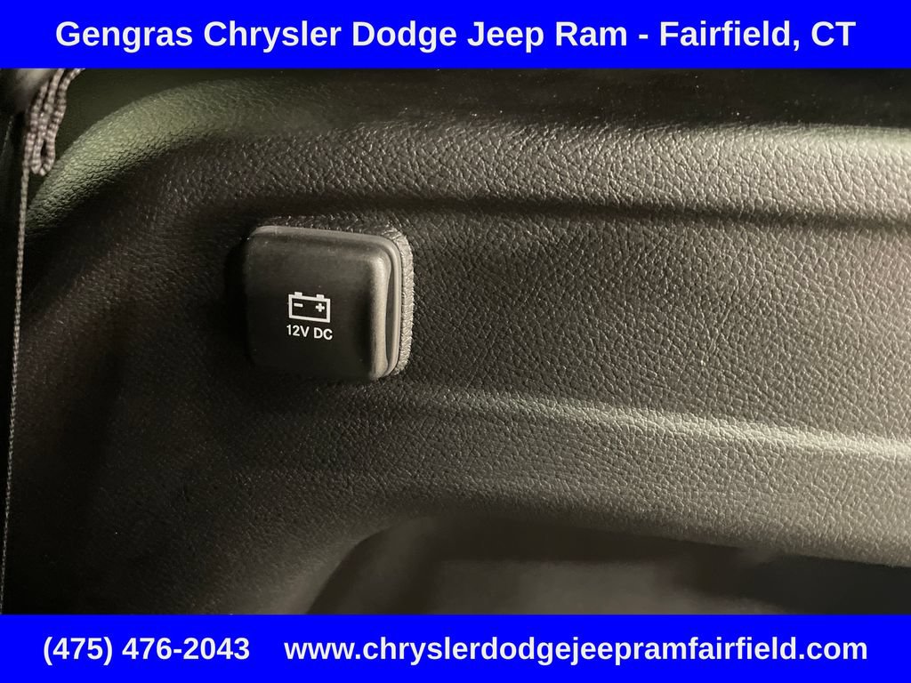 Certified 2025 Jeep Grand Cherokee L Altitude AWD/4WD image 33