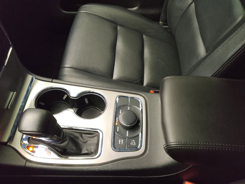 Used 2021 Jeep Grand Cherokee Limited AWD/4WD image 26