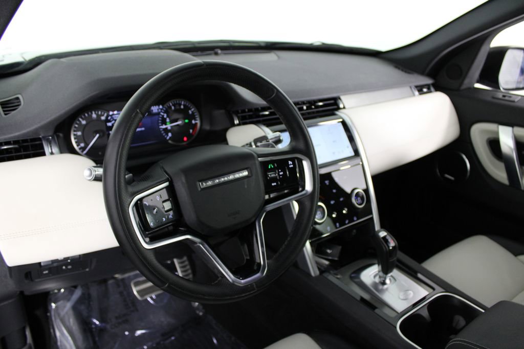 Used 2022 Land Rover Discovery Sport S R-Dynamic image 17