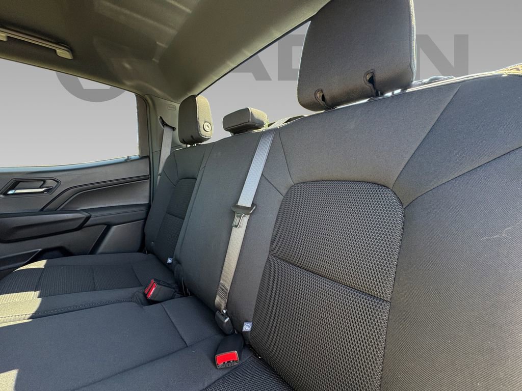 Used 2024 Chevrolet Colorado LT image 2