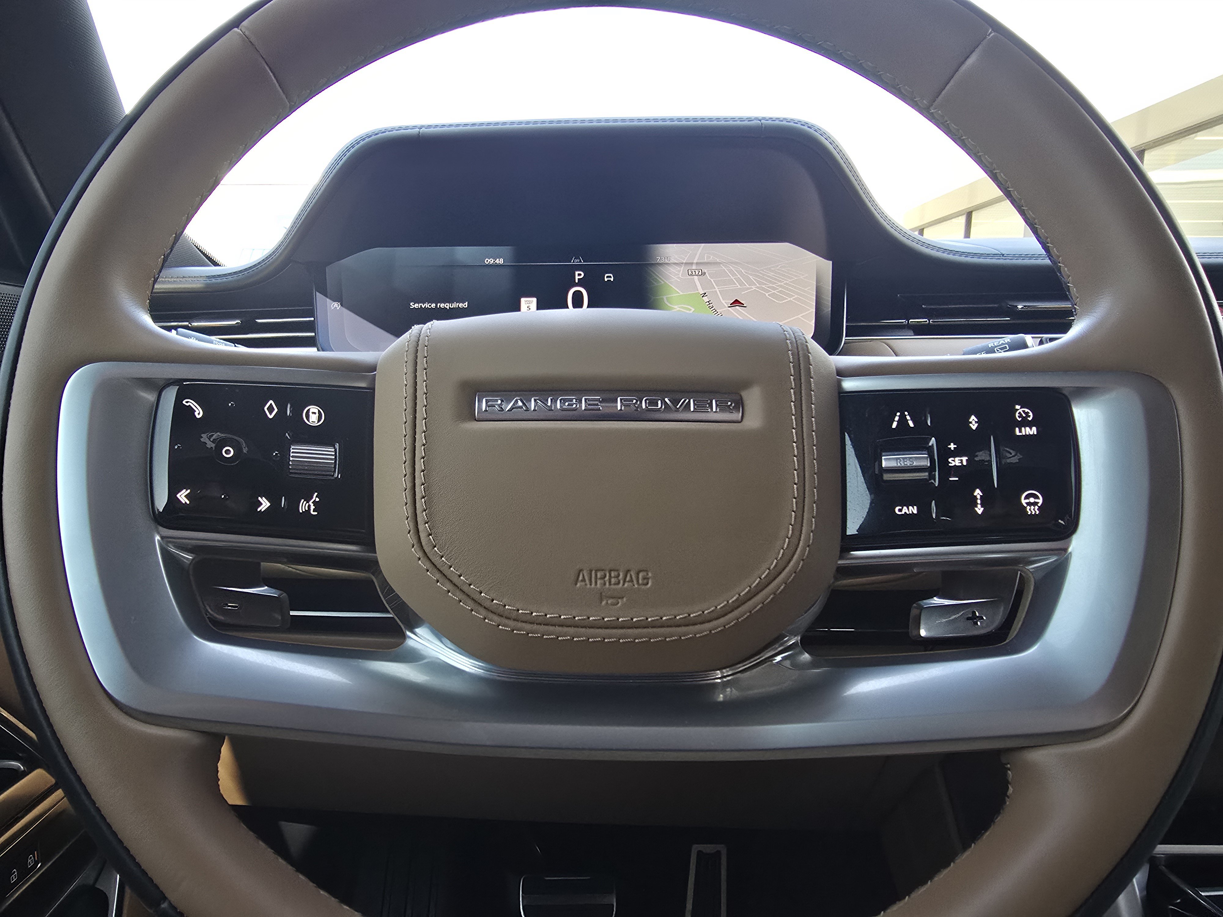 Used 2024 Land Rover Range Rover Long Wheelbase SE AWD/4WD image 25