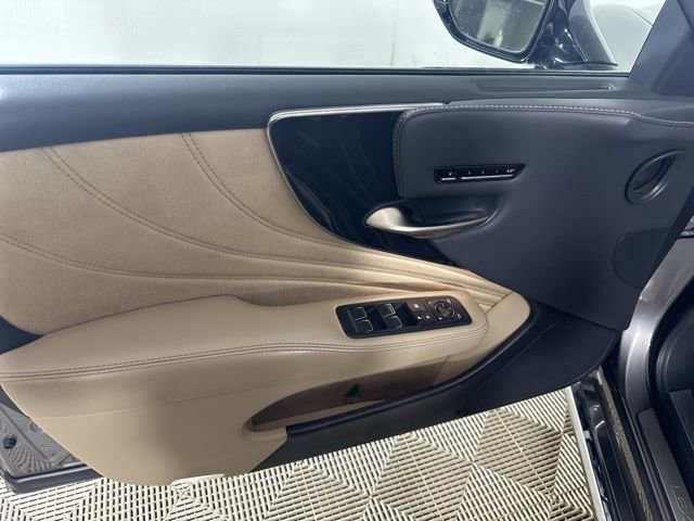 Used 2022 Lexus LS 500 AWD w/ Interior Upgrade Package image 9