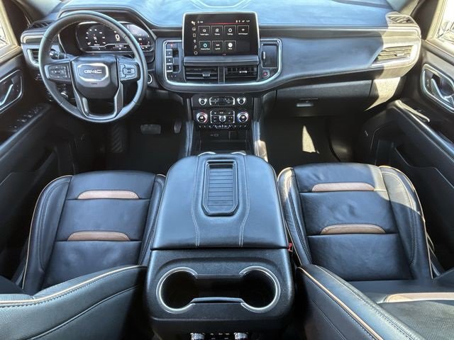 Used 2024 GMC Yukon XL AT4 w/ Technology Package image 21