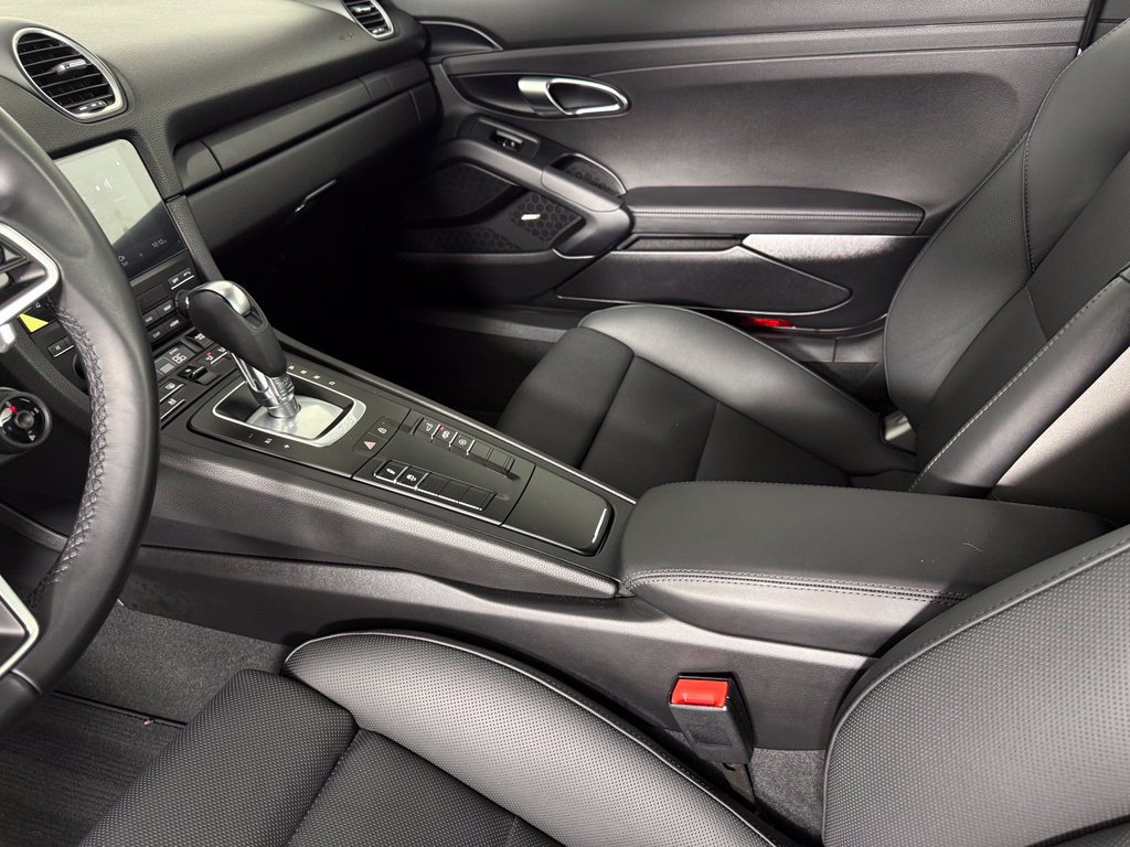 Certified 2025 Porsche 718 Cayman S RWD image 23