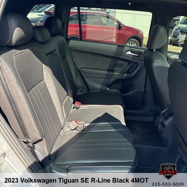 Used 2023 Volkswagen Tiguan SE R-Line image 18