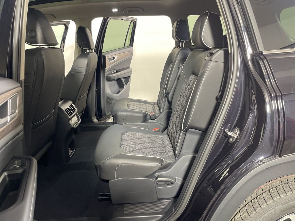 New 2026 Volkswagen Atlas SEL Premium R-Line image 18