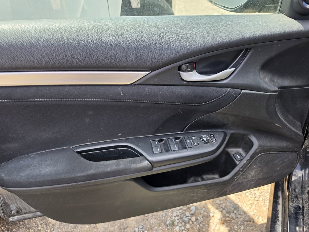 Used 2020 Honda Civic EX image 5