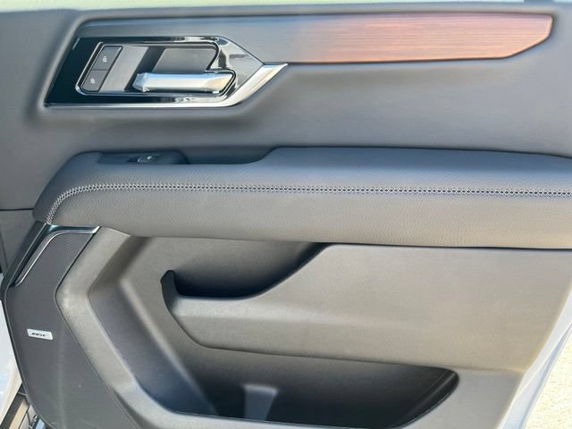 New 2026 GMC Yukon XL Denali w/ Denali Reserve Package AWD/4WD image 23