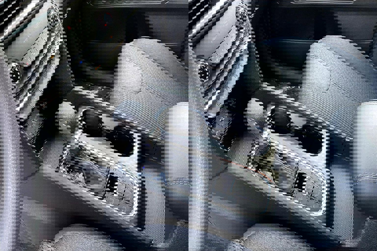 Used 2020 Hyundai Santa Fe SEL AWD/4WD image 17