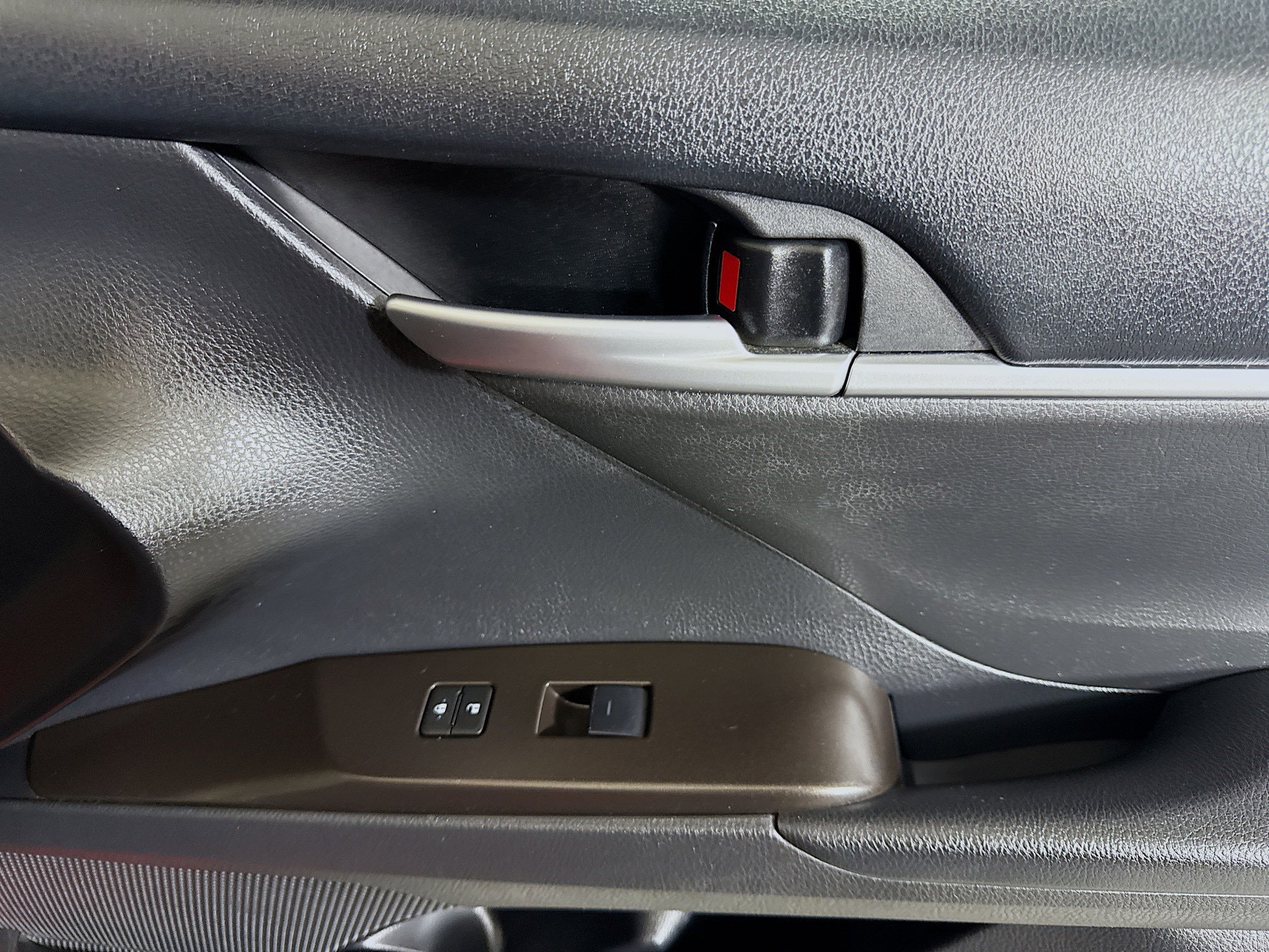 Used 2024 Toyota Camry LE image 30