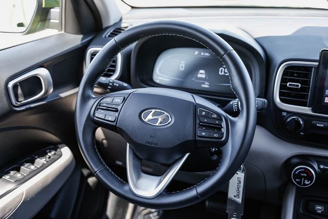 Certified 2023 Hyundai Venue SEL image 16