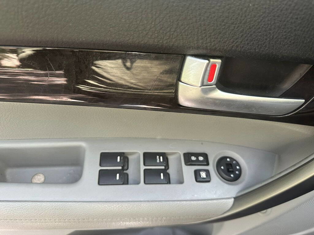 Used 2014 Kia Sorento LX image 14