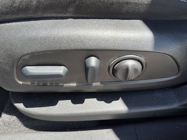 Used 2022 Chevrolet Equinox LT FWD image 17