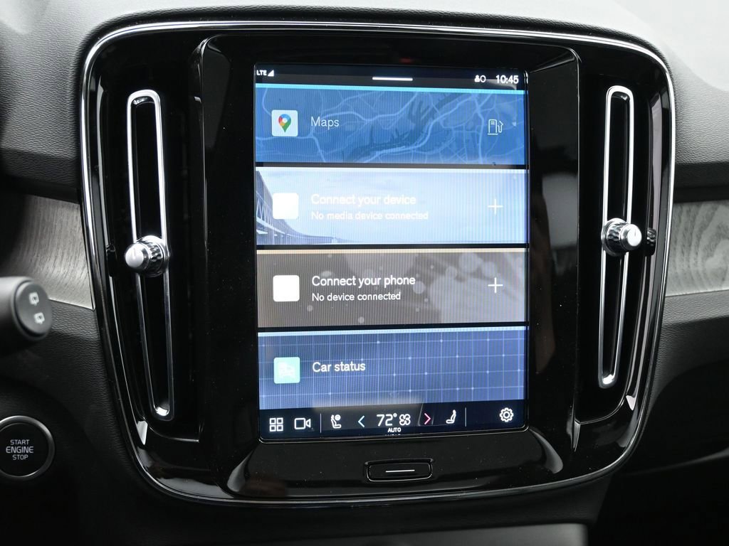 New 2025 Volvo XC40 B5 Ultra w/ Climate Package AWD/4WD image 13