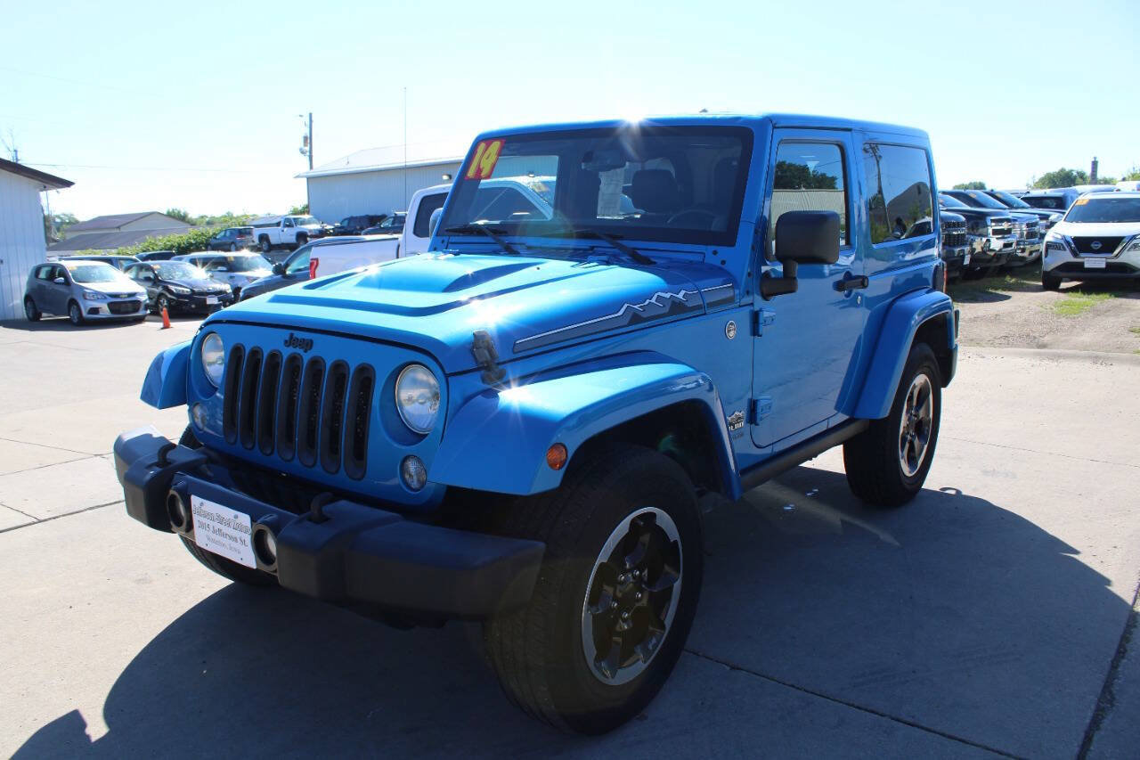 Used 2014 Jeep Wrangler Sahara AWD/4WD image 2